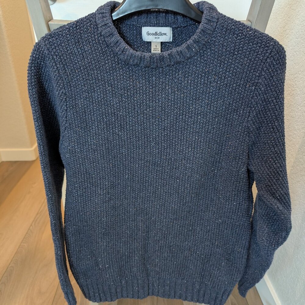 Thick Navy Blue Sweater - Men's Size S